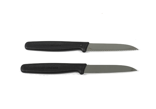 The Victorinox Paring Knife is the only man when you need a sharp and precise blade in the kitchen or on site. Careful! These blades are sharp!
