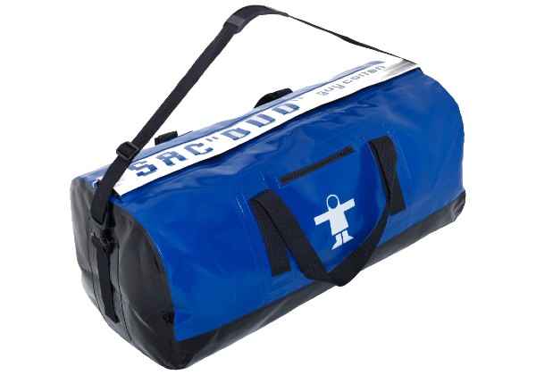 The Sac Duo Bag is perfect for anyone who works (or plays) on the water! The handy double compartment allows you to keep wet clothing separate from dry.