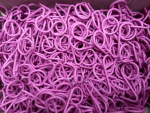 These Pink 3.5MM Marine Hooks are manufactured in France and are suitable for the larger mesh 9MM+ oyster bags.
